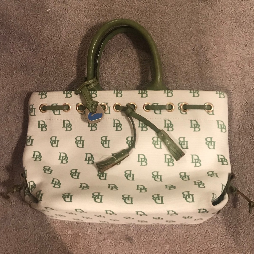 Dooney and Bourke Medium Sized tote